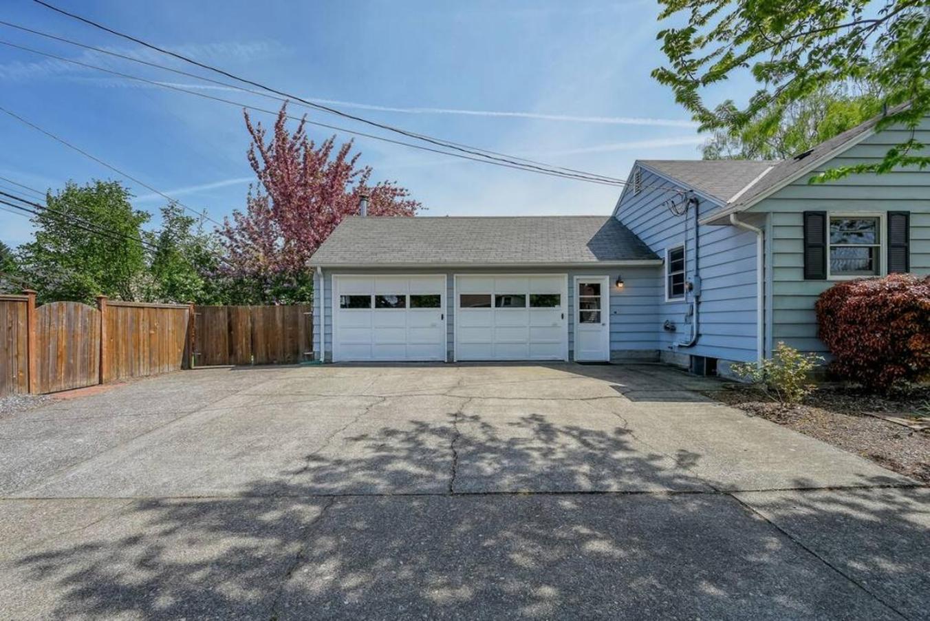 Style Meets Comfort In Beautiful Design Vancouver Exterior foto